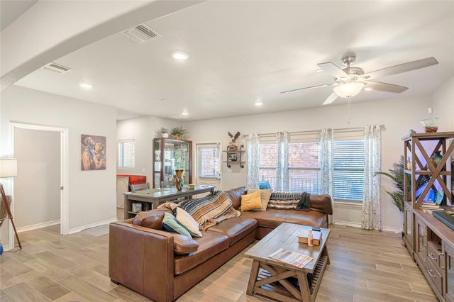 217 Birch Oak LN, Georgetown, TX 78628