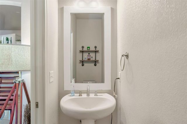 217 Birch Oak LN, Georgetown, TX 78628