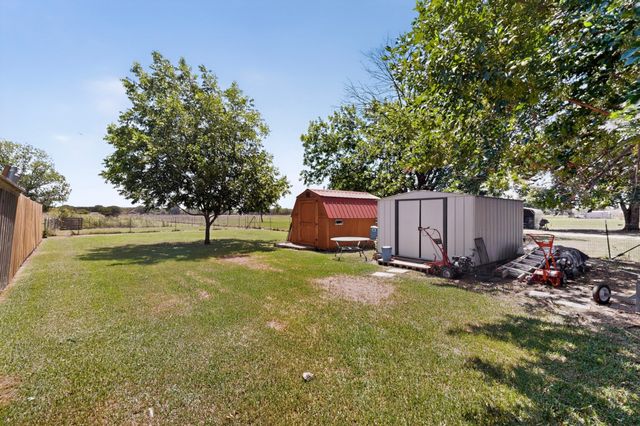 3671 Sundown Road, Greenville, TX 75402