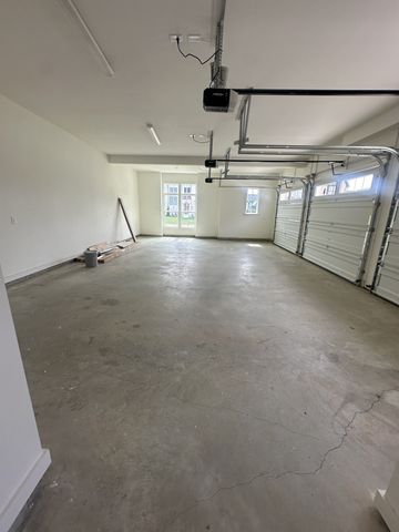 7520 Sutcliff Drive, College Grove, TN 37046