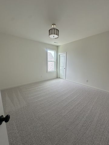 7520 Sutcliff Drive, College Grove, TN 37046