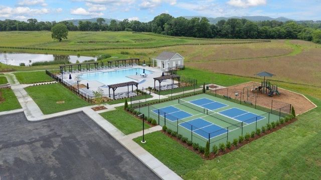 7520 Sutcliff Drive, College Grove, TN 37046