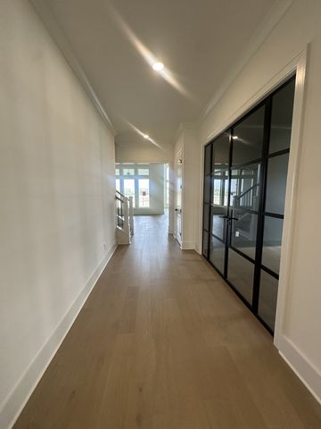 7520 Sutcliff Drive, College Grove, TN 37046