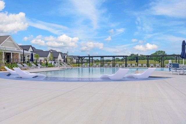 7520 Sutcliff Drive, College Grove, TN 37046