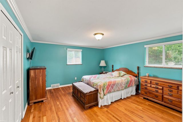36724 Nantucket Court, Clinton Twp, MI 48035