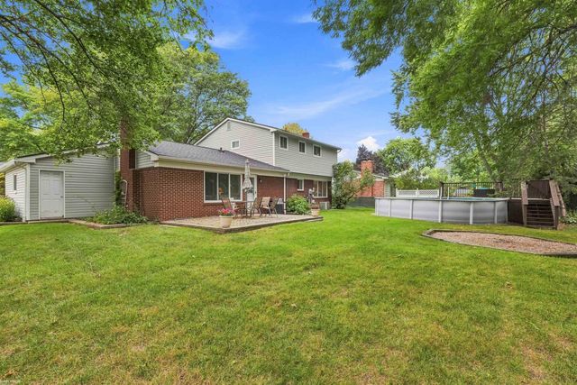 36724 Nantucket Court, Clinton Twp, MI 48035