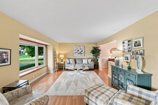 36724 Nantucket Court, Clinton Twp, MI 48035
