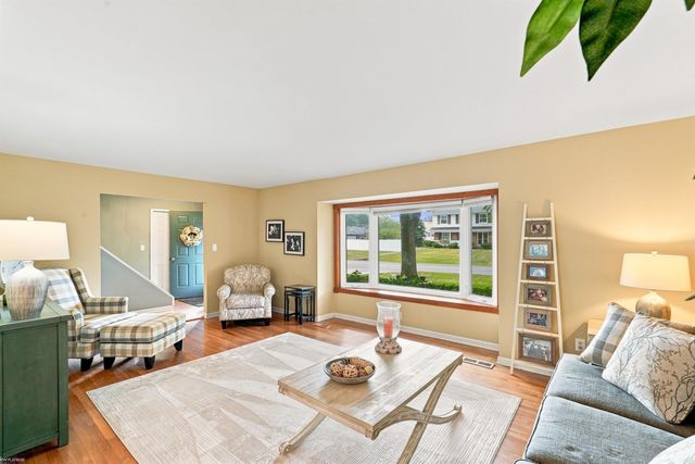 36724 Nantucket Court, Clinton Twp, MI 48035