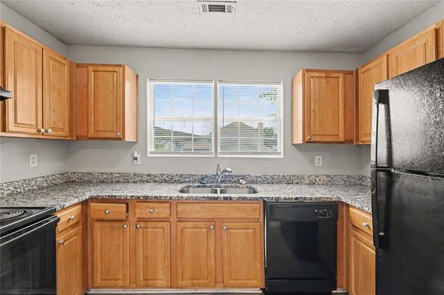 187 Inverness Drive, Jonesboro, GA 30238