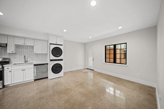 520 Lovett Boulevard 1C, Houston, TX 77006