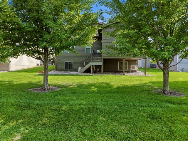 413 NE Brookridge Circle, Waukee, IA 50263
