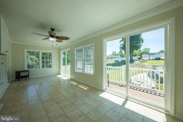 11 WILLIAMS LN, Yardley, PA 19067