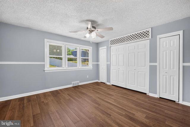 11 WILLIAMS LN, Yardley, PA 19067