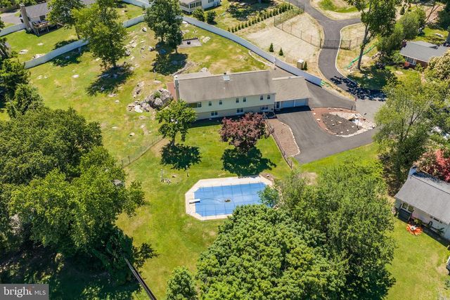 11 WILLIAMS LN, Yardley, PA 19067