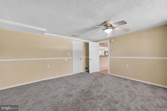 11 WILLIAMS LN, Yardley, PA 19067