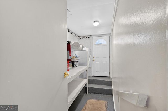 11 WILLIAMS LN, Yardley, PA 19067