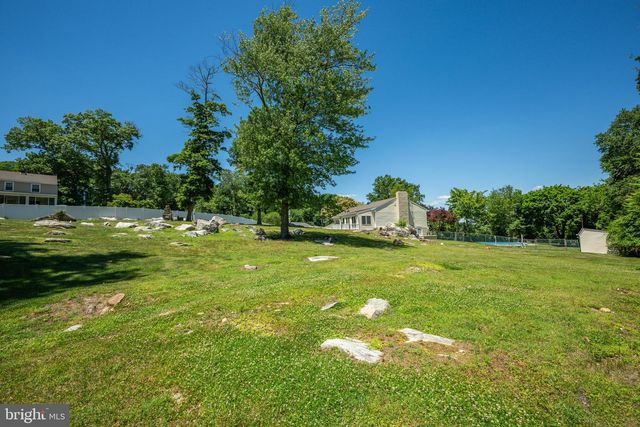 11 WILLIAMS LN, Yardley, PA 19067