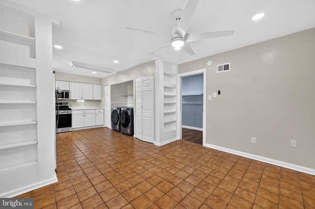 11 WILLIAMS LN, Yardley, PA 19067