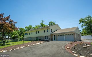 11 WILLIAMS LN, Yardley, PA 19067