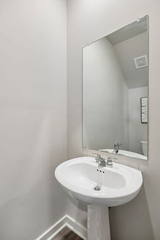 529 Torrey Pines Ln, Lebanon, TN 37087