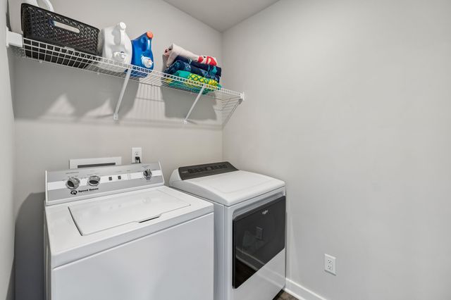 529 Torrey Pines Ln, Lebanon, TN 37087