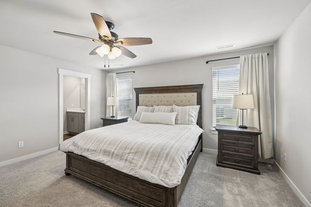 529 Torrey Pines Ln, Lebanon, TN 37087