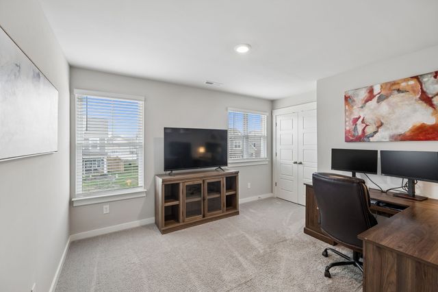 529 Torrey Pines Ln, Lebanon, TN 37087