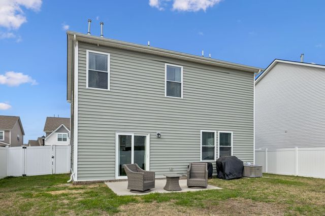 529 Torrey Pines Ln, Lebanon, TN 37087