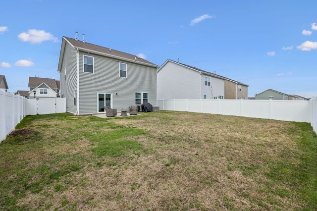 529 Torrey Pines Ln, Lebanon, TN 37087