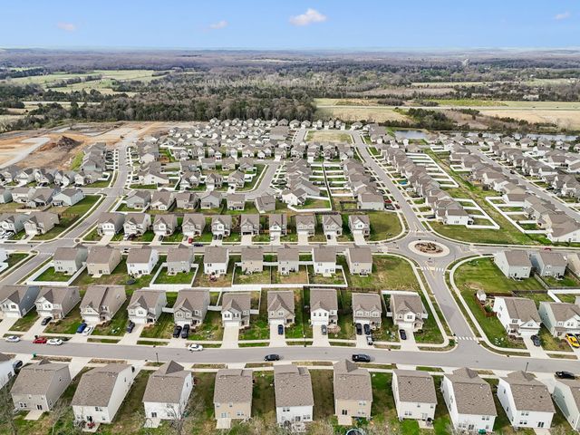 529 Torrey Pines Ln, Lebanon, TN 37087