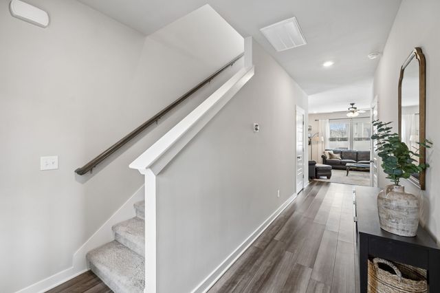 529 Torrey Pines Ln, Lebanon, TN 37087