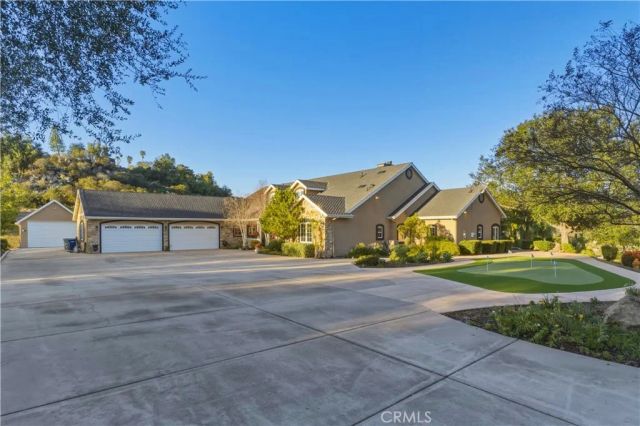 14179 Woods Valley, Valley Center, CA 92082
