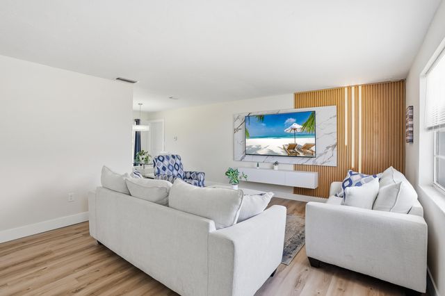 381 NW Curtis Street, Port St. Lucie, Port St Lucie, FL 34983