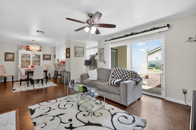 1624 Porter Way, Stockton, CA 95207