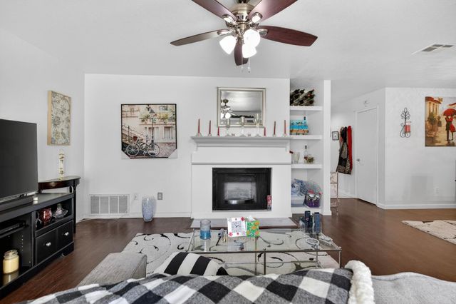 1624 Porter Way, Stockton, CA 95207