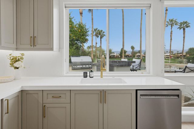 48650 Vista Estrella, La Quinta, CA 92253