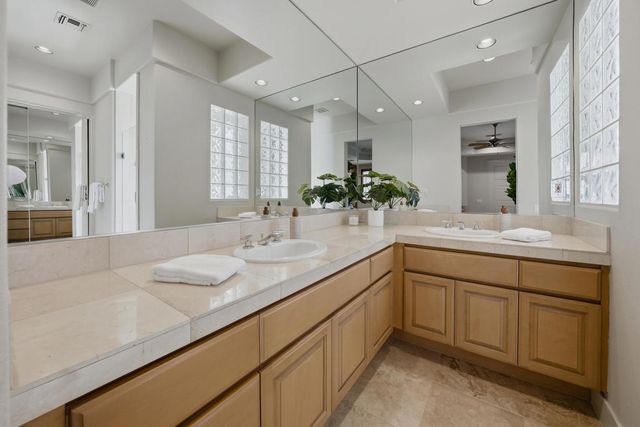 48650 Vista Estrella, La Quinta, CA 92253