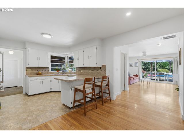 12540 Sw 121ST Ave, Portland, OR 97223
