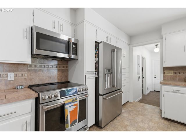 12540 Sw 121ST Ave, Portland, OR 97223