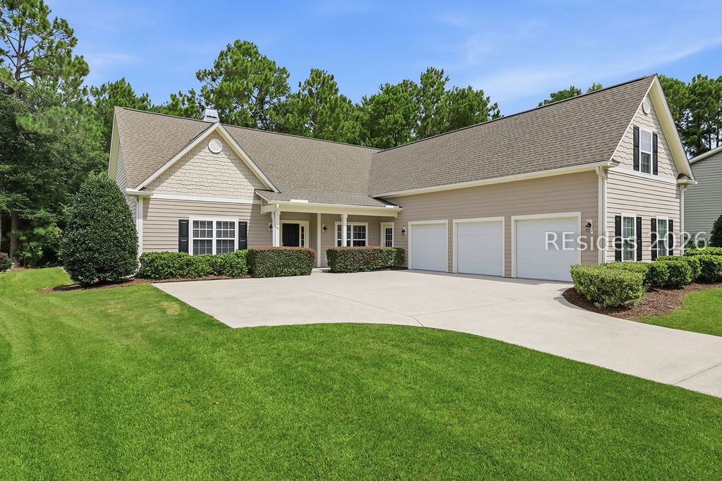 65 Lakes Xing, Bluffton, SC 29910