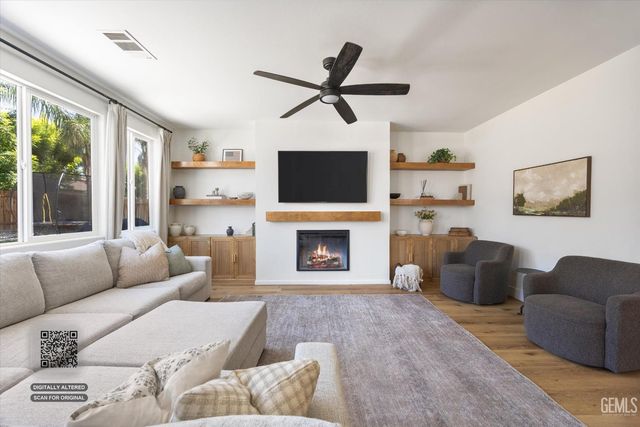 9012 Butterfly Rose Avenue, Bakersfield, CA 93311