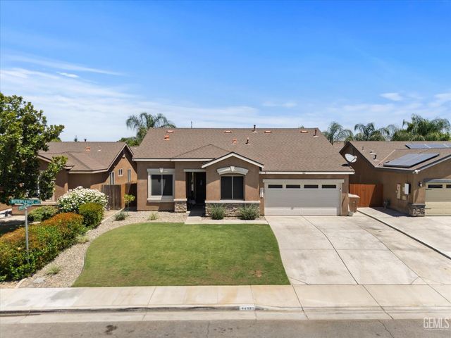 9012 Butterfly Rose Avenue, Bakersfield, CA 93311