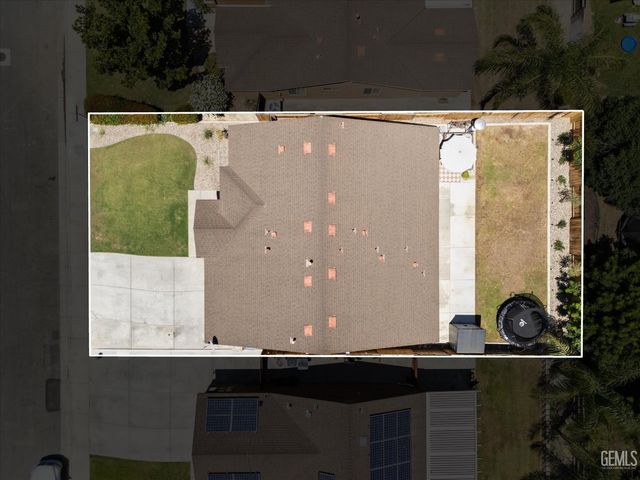 9012 Butterfly Rose Avenue, Bakersfield, CA 93311