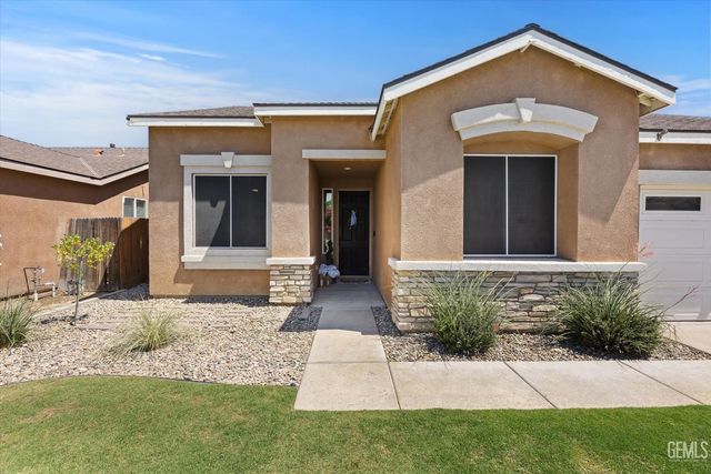 9012 Butterfly Rose Avenue, Bakersfield, CA 93311