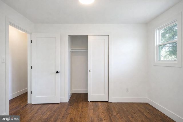 25 VALLEY DR, Pine Hill, NJ 08021