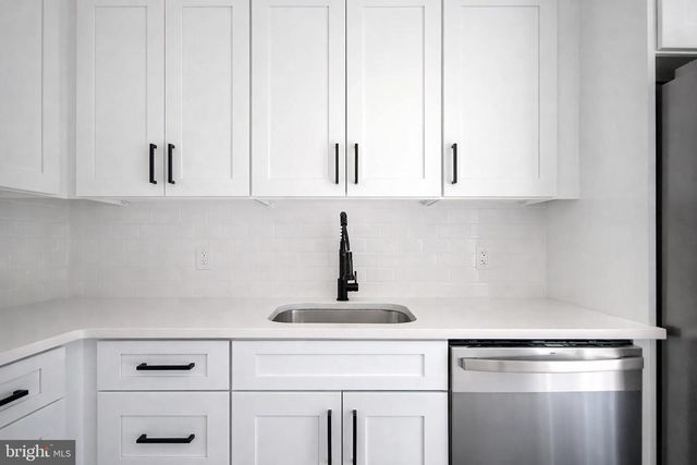 25 VALLEY DR, Pine Hill, NJ 08021