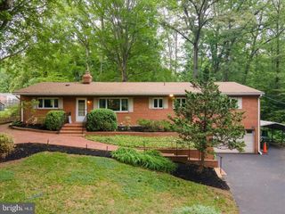 18309 CABIN RD, Triangle, VA 22172
