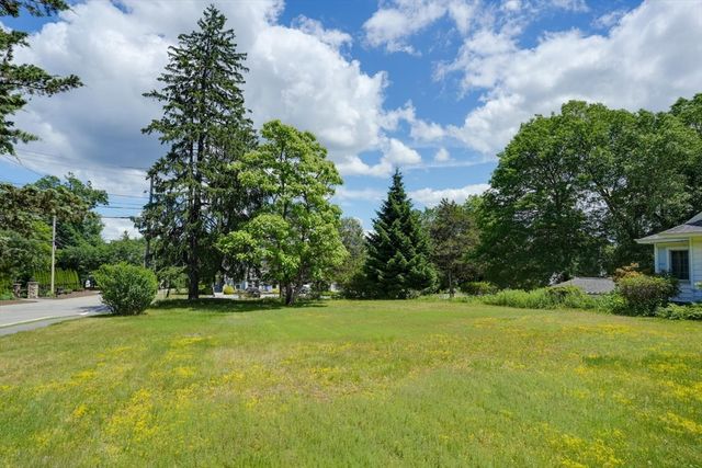 162-164 E Main St, Northborough, MA 01532