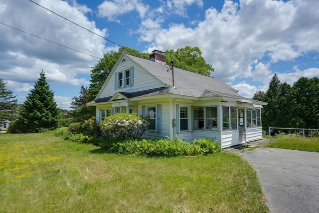 162-164 E Main St, Northborough, MA 01532