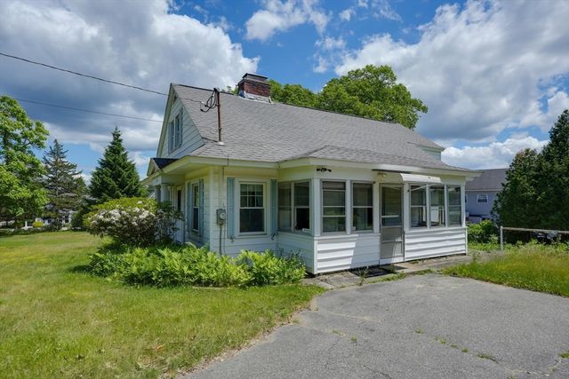 162-164 E Main St, Northborough, MA 01532